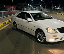 تۆیۆتا کراون